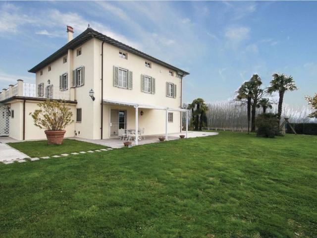 Villa in affitto a Lucca LU
