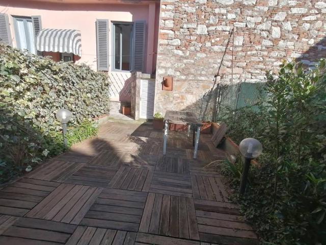 Villa in affitto a Lucca LU