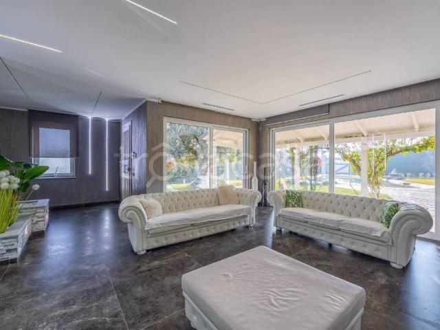 Villa in affitto a Moncalieri strada Pecetto, 9, arredato, giardino privato, terrazzo TrovaCasa