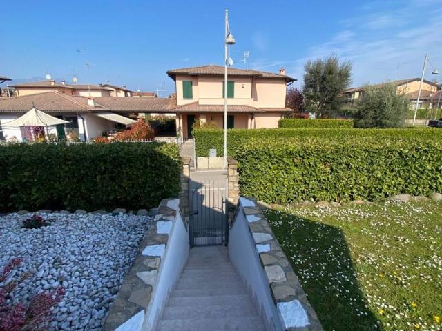 Villa in affitto a Moniga del Garda BS