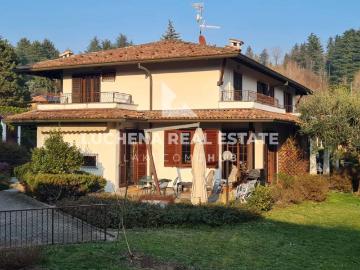Villa in affitto a Montorfano CO
