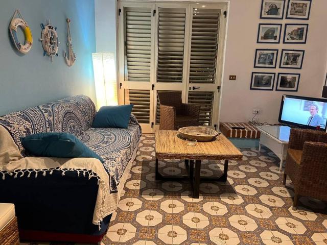 Villa in affitto a Montauro CZ
