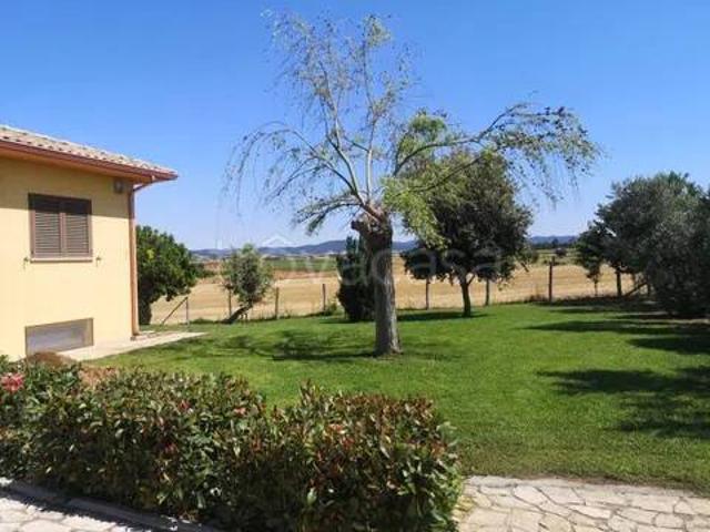 Villa in affitto a Montalto di Castro località Imposto Vaccareccia, giardino privato, terrazzo, caminetto TrovaCasa