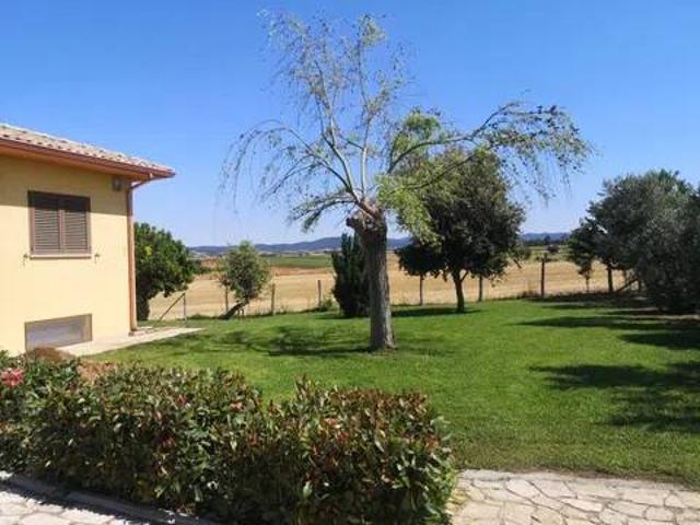 Villa in affitto a Montalto di Castro VT