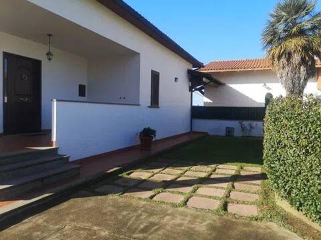 Villa in affitto a Montalto di Castro VT