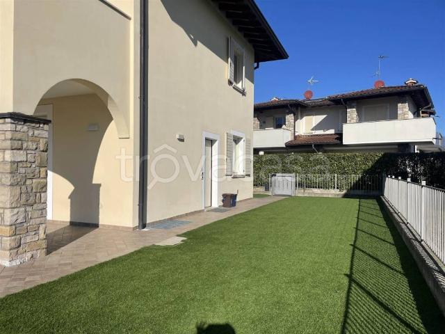 Villa in affitto a Manerba del Garda, arredato, giardino privato, nuova costruzione TrovaCasa