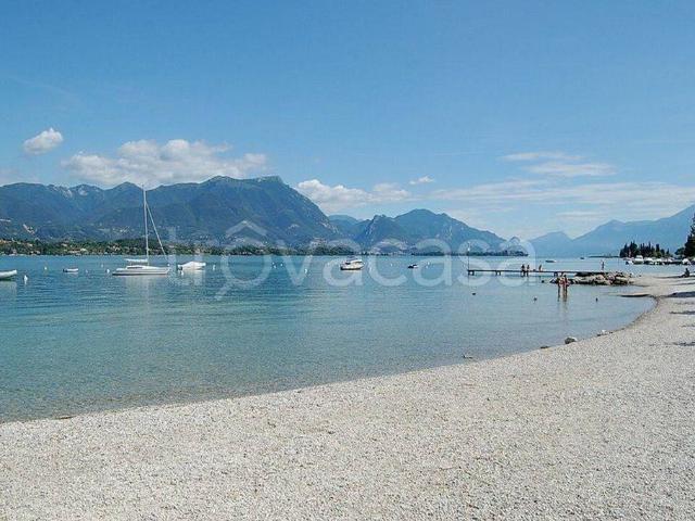 Villa in affitto a Manerba del Garda via Roma, arredato, giardino privato, terrazzo TrovaCasa