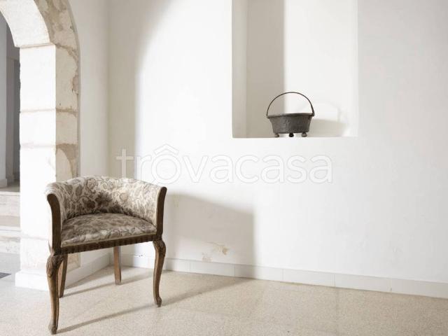 Villa in affitto a Martina Franca strada Crispiano Zona F, 51, arredato, giardino privato, posto auto TrovaCasa