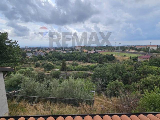 Villa in affitto a Mascalucia via del bosco, 167, non arredato/vuoto, giardino privato, terrazzo TrovaCasa