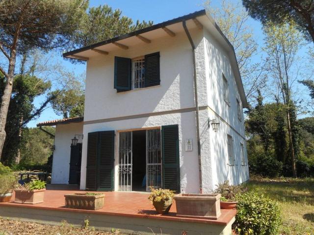 Villa in affitto a Massa