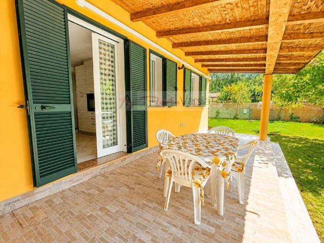Villa in affitto a Massa MS