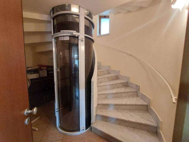 Villa in affitto a Mercato San Severino SA