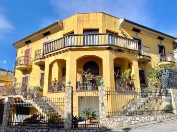Villa in affitto a Messina ME