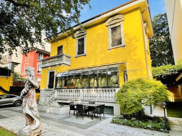 Villa in vendita a Milano
