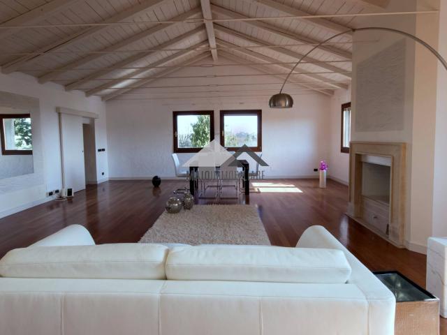 Villa in affitto a Misano Adriatico, Scacciano