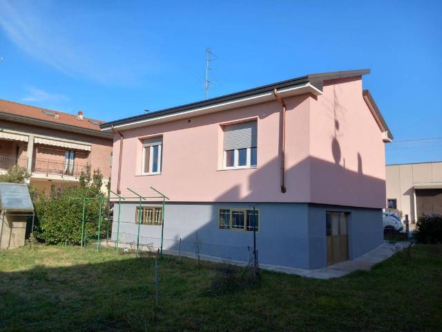 Villa in affitto a Novara NO