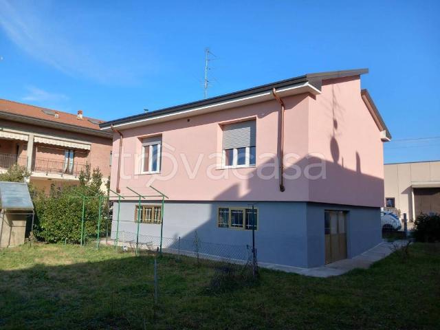 Villa in affitto a Novara strada Oleggio, 15, non arredato/vuoto, arredato, giardino privato TrovaCasa