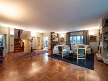Villa in affitto a Napoli, arredato, giardino privato, box TrovaCasa
