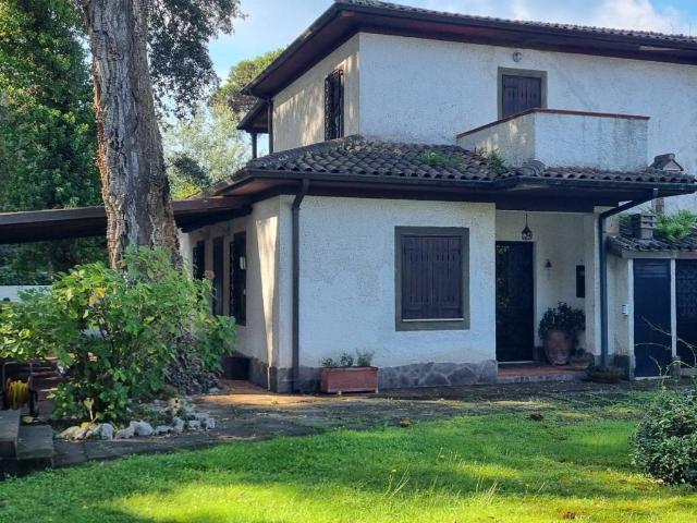 Villa in affitto a Sabaudia LT