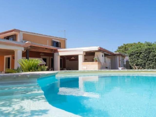 Villa in affitto a Sabaudia LT