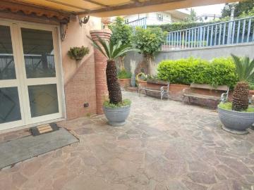 Villa in affitto a Salerno