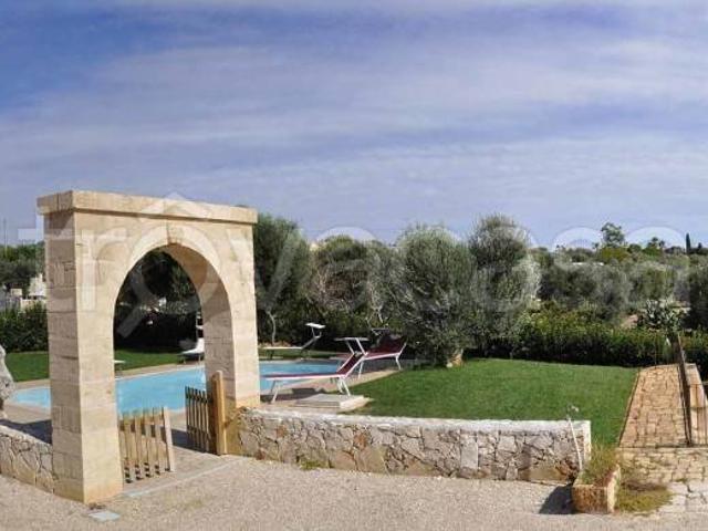 Villa in affitto a Salve, arredato, giardino privato, terrazzo TrovaCasa