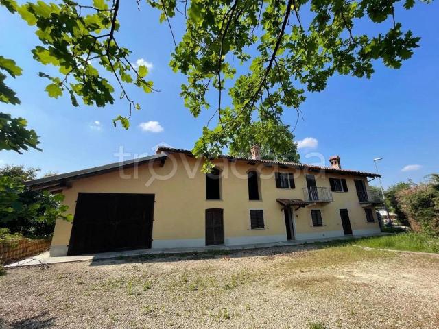 Villa in affitto a Santo Stefano Roero, non arredato/vuoto, box, caminetto TrovaCasa