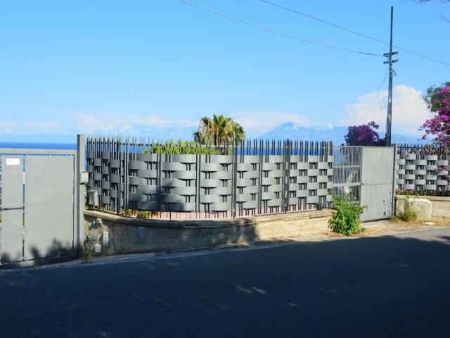 Villa in affitto a Santa Flavia via Litoranea, arredato, giardino privato, terrazzo TrovaCasa