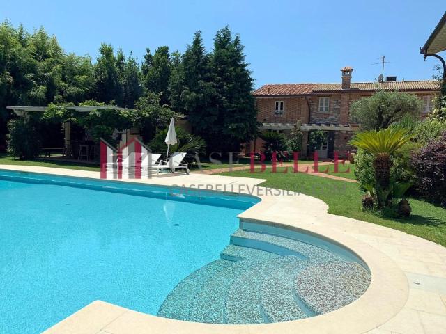 Villa in affitto a Seravezza, case in affitto Seravezza
