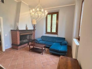 Villa in affitto a Seravezza LU