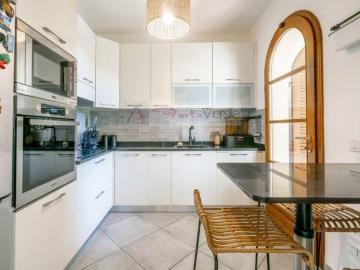 Villa in affitto a Seravezza LU