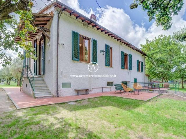 Villa in affitto a Seravezza LU