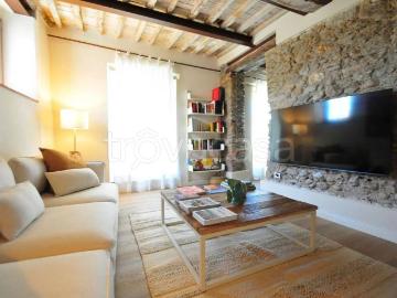 Villa in affitto a Seravezza querceta, giardino, lavatrice, doppi vetri TrovaCasa