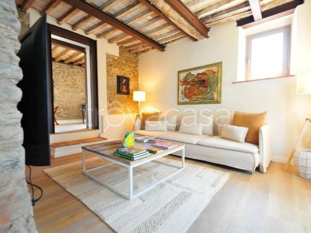 Villa in affitto a Seravezza querceta, giardino, lavatrice, doppi vetri TrovaCasa