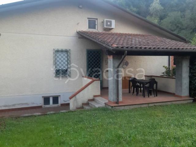 Villa in affitto a Seravezza via della Chiesa, arredato, giardino privato, vista aperta TrovaCasa