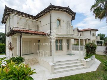 Villa in affitto a Seravezza via san giuseppe, 285, arredato, giardino privato, lavastoviglie TrovaCasa