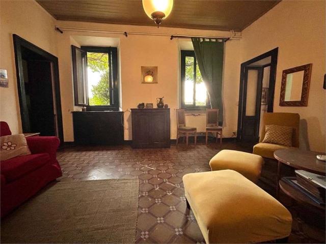 Villa in affitto a Sesto Calende VA