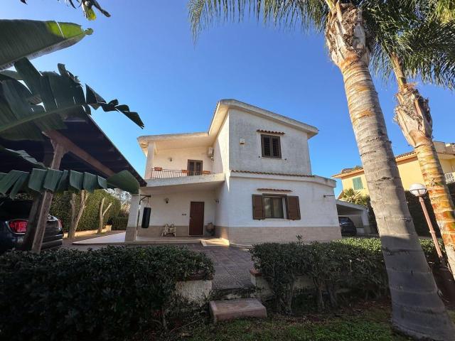Villa in affitto a Siracusa
