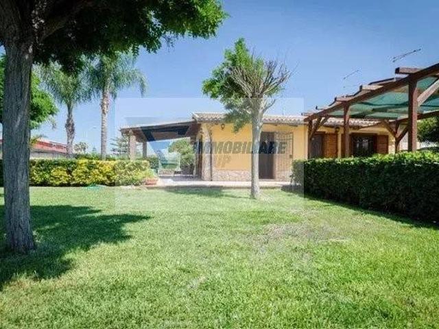 Villa in affitto a Siracusa SR
