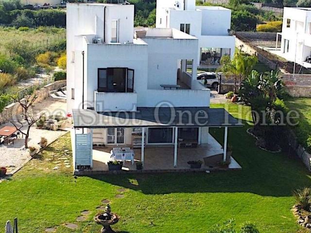 Villa in affitto a Siracusa SR