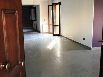 Villa in affitto a Siracusa via Monte Cervino, non arredato/vuoto, giardino privato, posto auto TrovaCasa