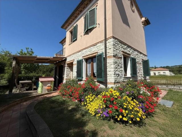 Villa in affitto a Sirolo AN