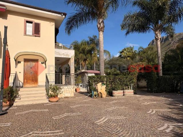 Villa in vendita a Sperlonga LT