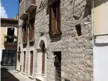 Villa in affitto a Potenza vico Quintana Grande, box, ristrutturato, centrale TrovaCasa