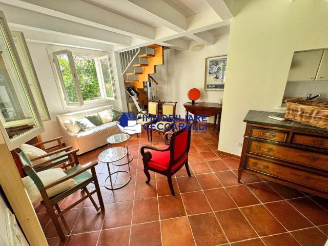 Villa in affitto a Poveromo Massa