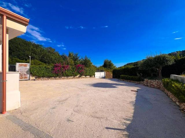 Villa in affitto a Pozzuoli NA