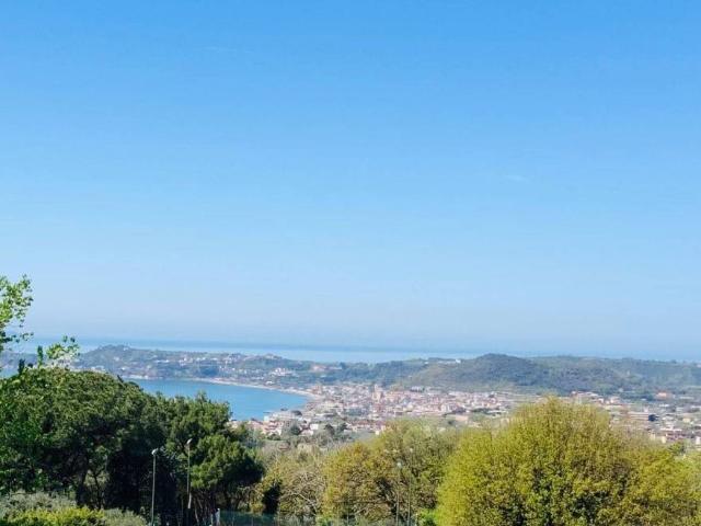 Villa in affitto a Pozzuoli NA