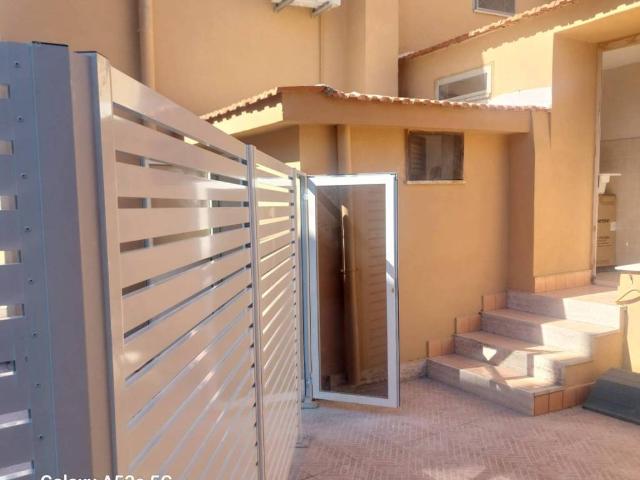 Villa in affitto a Pozzuoli via Solfatara, 12, arredato, giardino privato, posto auto TrovaCasa