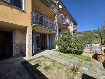 Villa in affitto a Podenzana via Sant'Andrea, 11, giardino, terrazzo, vista panoramica TrovaCasa
