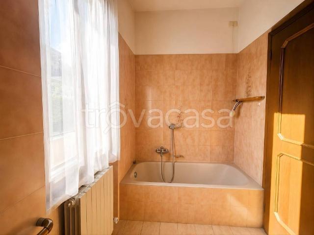 Villa in affitto a Polpenazze del Garda via dei Prati, 60, arredato, giardino privato, posto auto TrovaCasa
